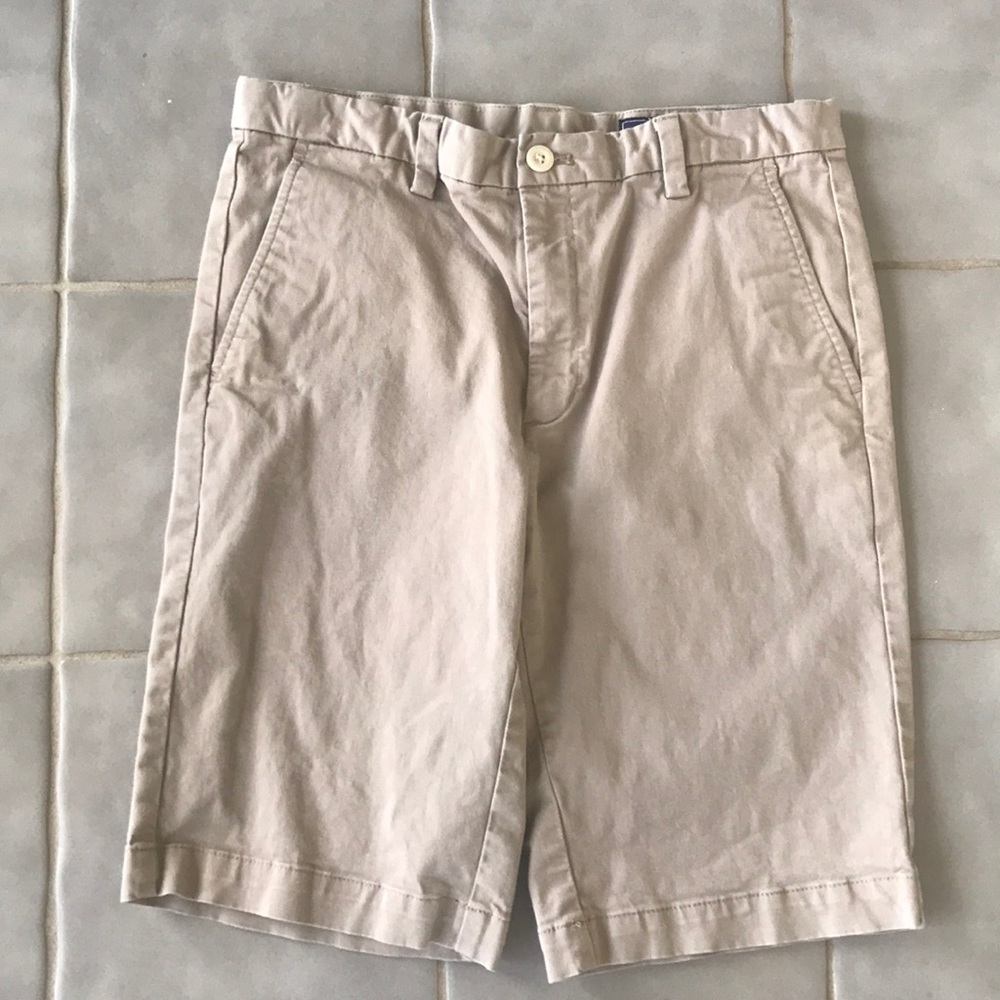 VV shorts.